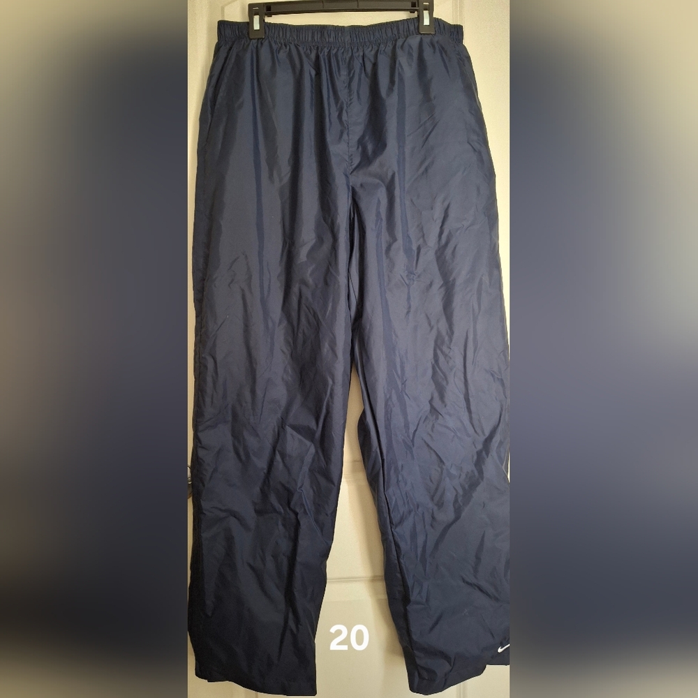 NIKE SPORTSWEAR windbreaker Pants Nylon‎ Mesh Lining XL Navy Blue Sporty Active